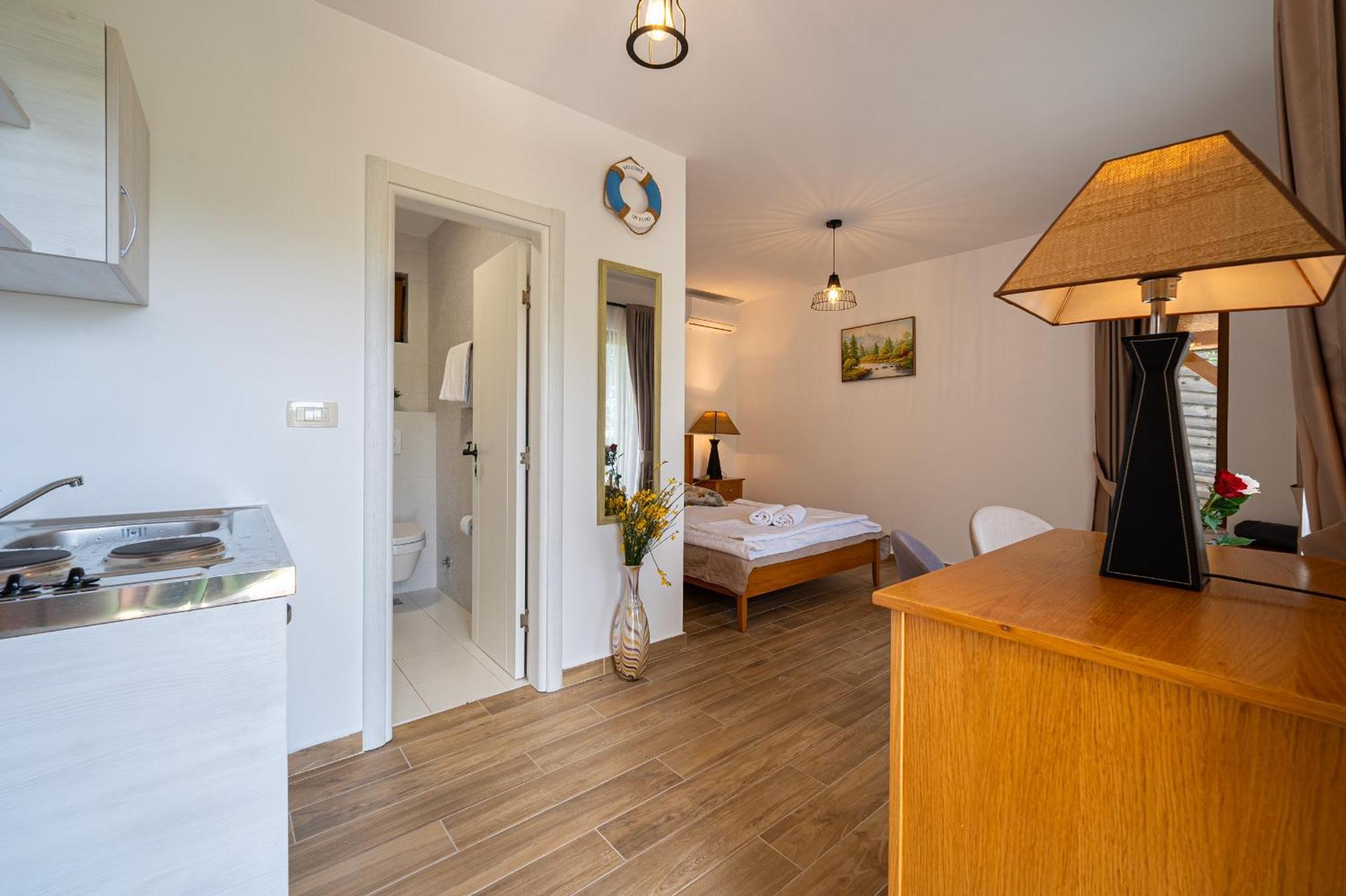 Sunset & Sunrise Villas In Stanisici-Two Villas With Common Pool Budva Exteriör bild