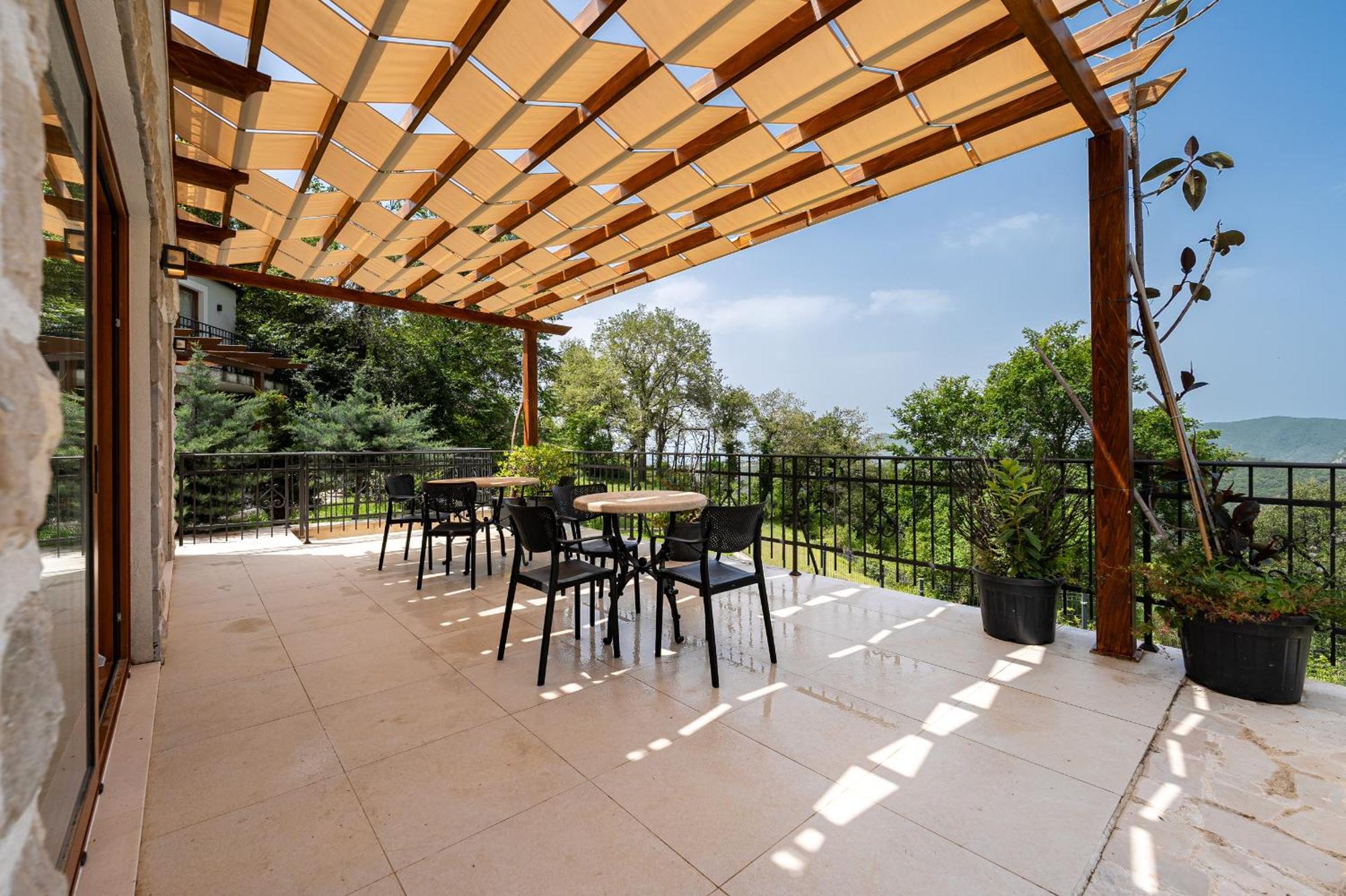 Sunset & Sunrise Villas In Stanisici-Two Villas With Common Pool Budva Exteriör bild