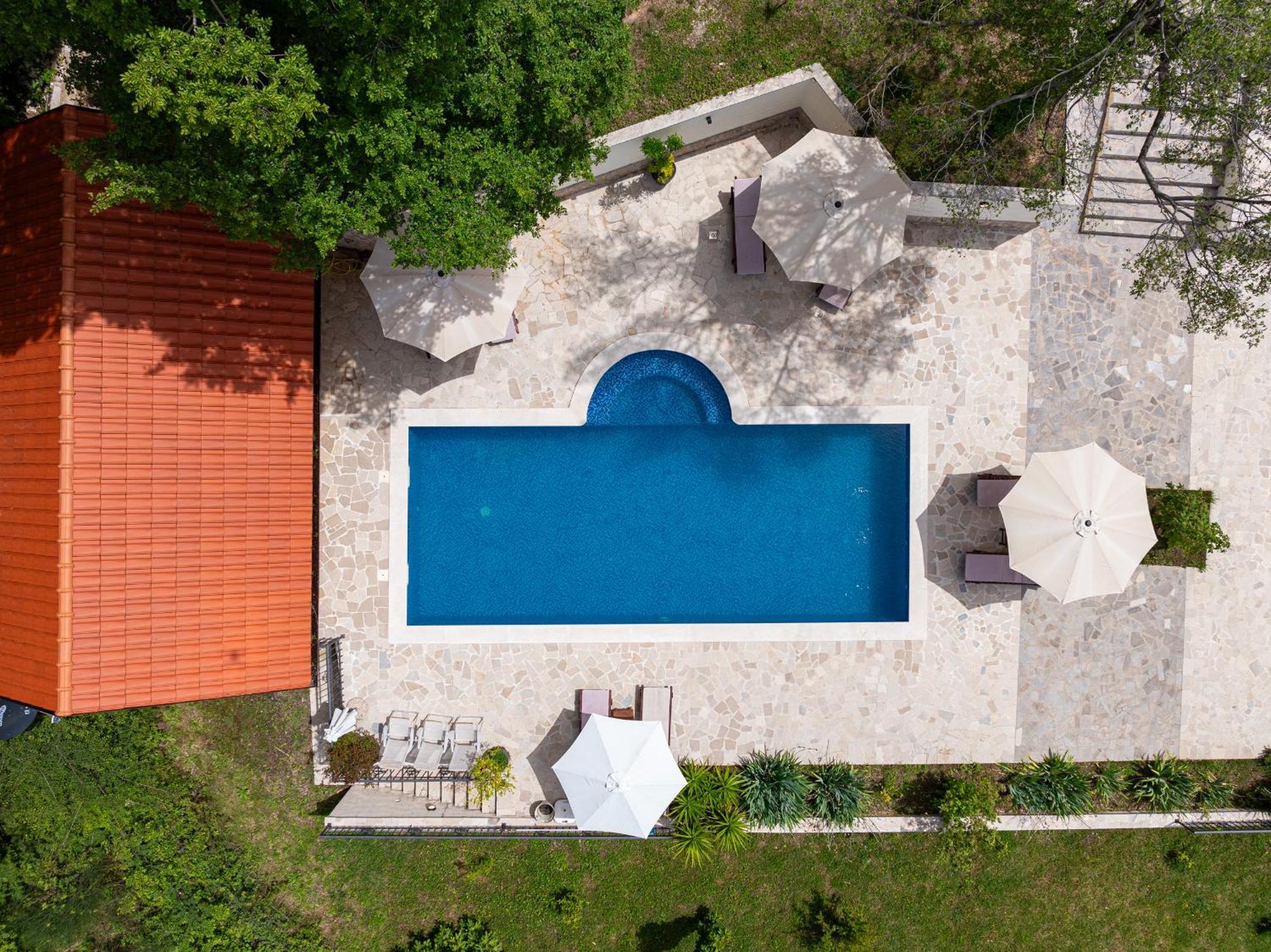 Sunset & Sunrise Villas In Stanisici-Two Villas With Common Pool Budva Exteriör bild